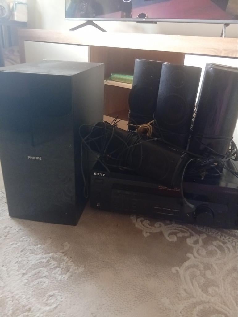 Philips boxen + Sony box, Audio, Tv en Foto, Home Cinema-sets, Ophalen of Verzenden, Soundbar, Philips, Blu-ray-speler