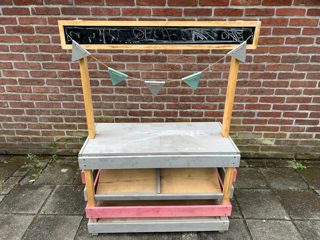 Kinderwinkeltje om buiten te spelen, erg leuk nog!, Ophalen, Gebruikt