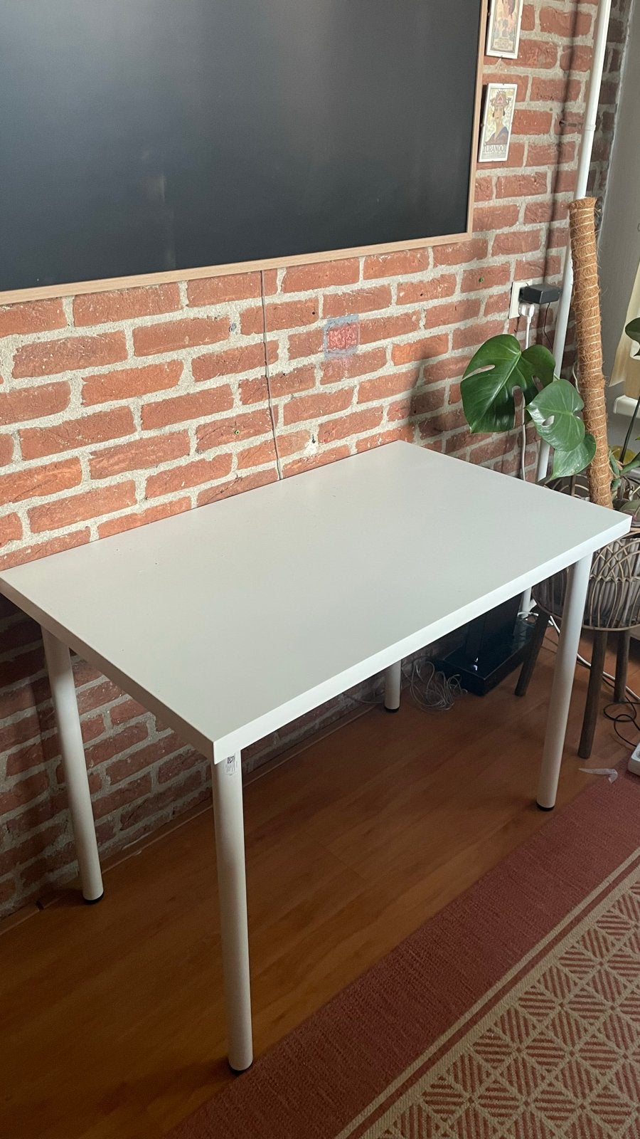Witte rechthoekige tafel - ideaal voor werk of studie, Kunststof, Gebruikt, 100 tot 150 cm, Tot twee personen