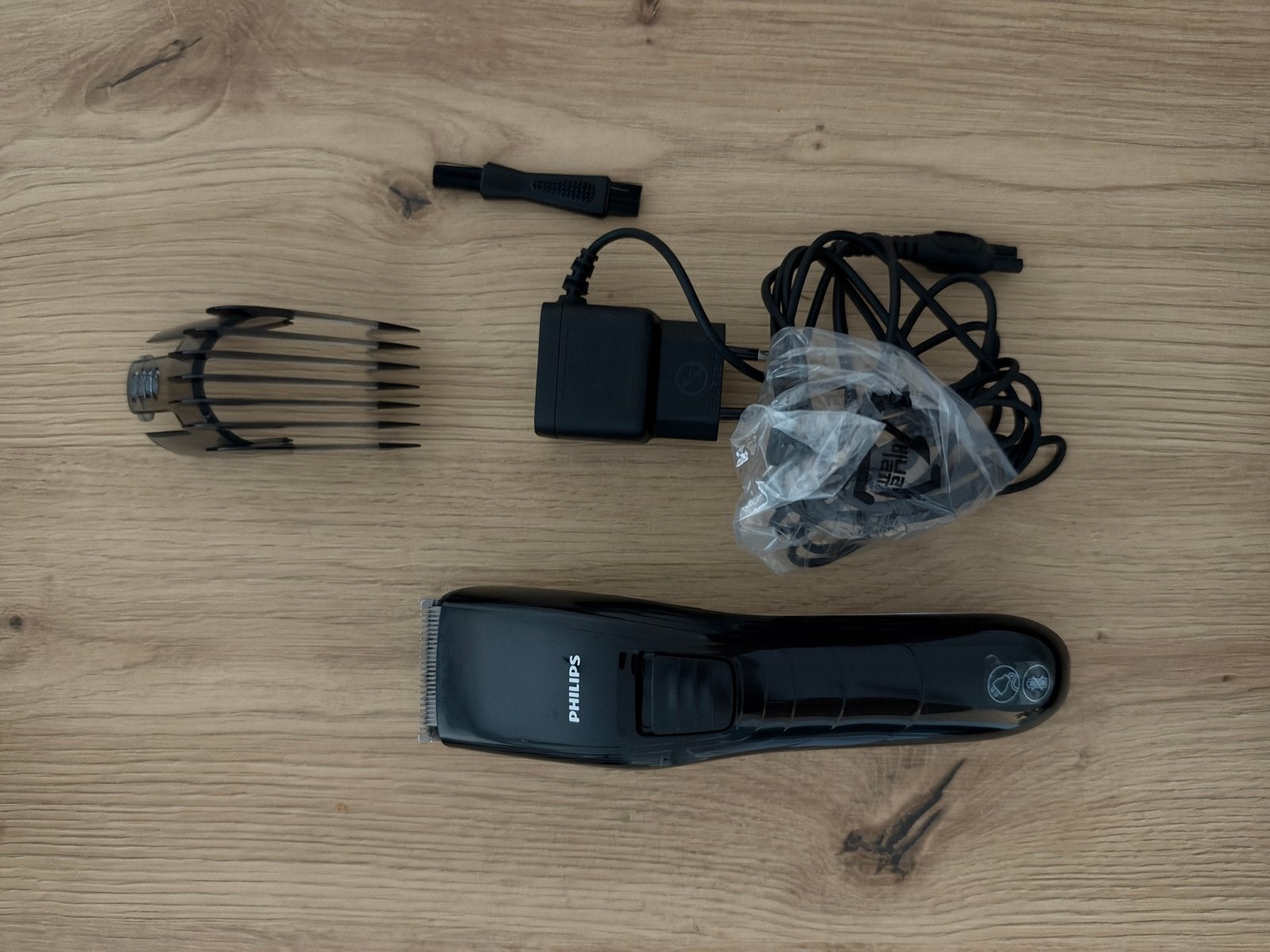 Philips tondeuze met doos, Ophalen of Verzenden, Zo goed als nieuw, Scheren en Epileren