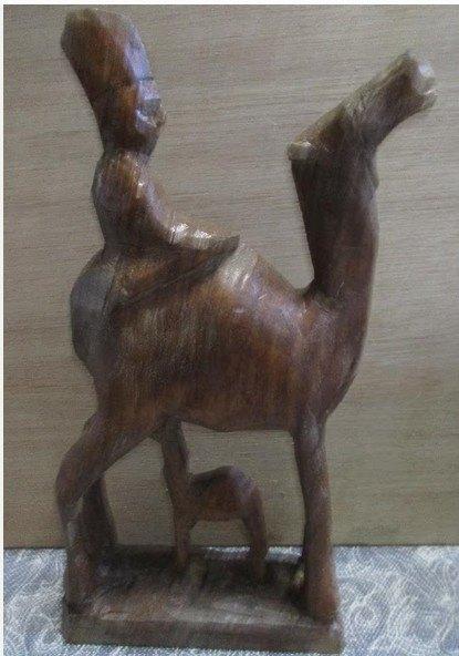 houten gesneden beeld van een kameel met baby met ruiter, Antiek en Kunst, Kunst | Beelden en Houtsnijwerken, Ophalen of Verzenden