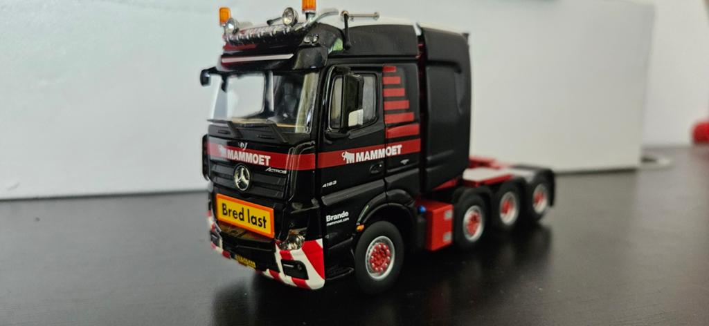 Mammoet Mercedes 8x4, Ophalen of Verzenden, Zo goed als nieuw, Bus of Vrachtwagen, Wsi