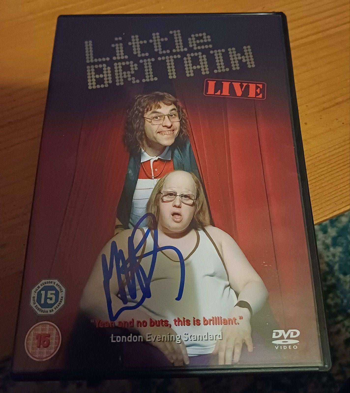 Matt Lucas handtekening gesigneerde DVD Little Britain live, Cd's en Dvd's, Alle leeftijden, Ophalen of Verzenden, Zo goed als nieuw