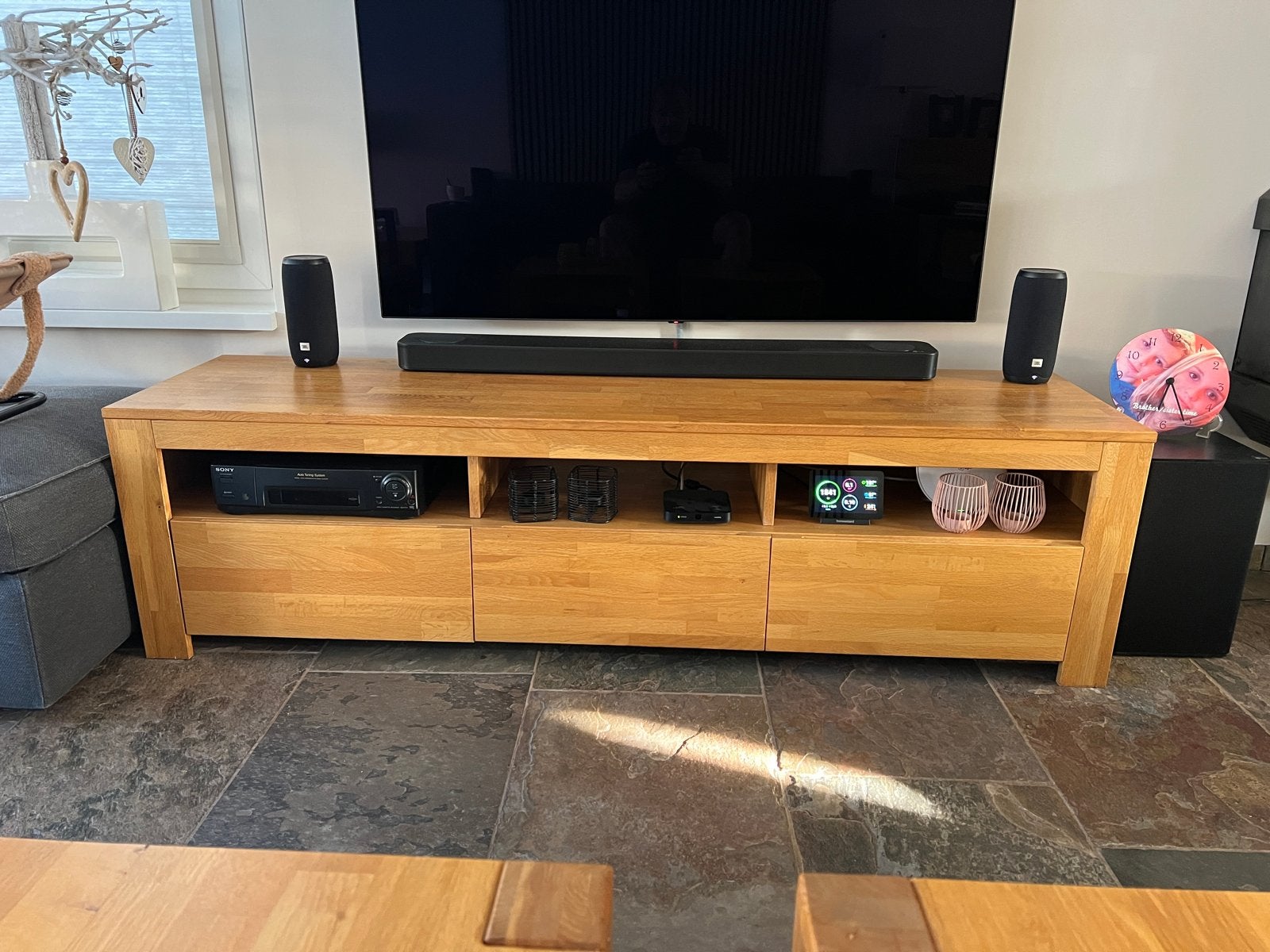 Massief eiken tv-kast met 4 bijpassende bijzettafels, Strak, Gebruikt, 150 tot 200 cm, Eikenhout