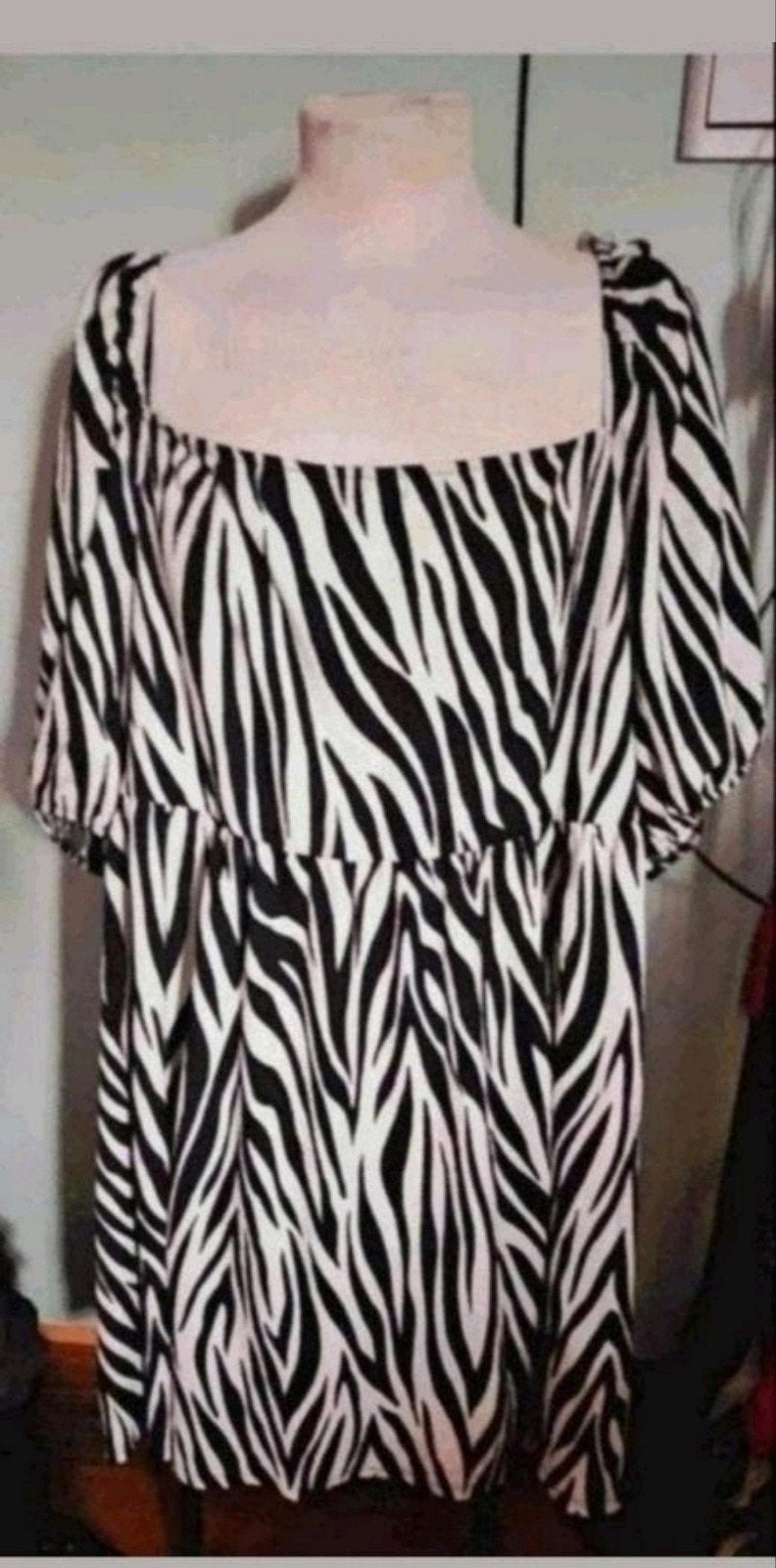 Nieuw zebraprint jurk, Zwart, Maat 46/48 (XL) of groter, Nieuw, Ophalen of Verzenden