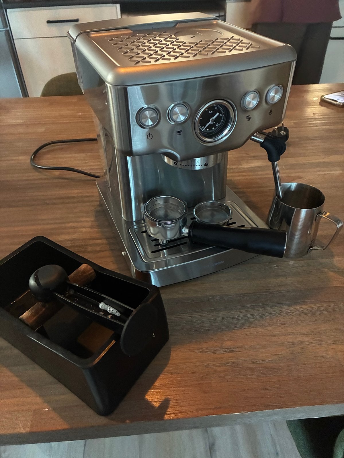 Espresso apparaat - Zo goed als nieuw, Ophalen, Afneembaar waterreservoir, Espresso apparaat, Gemalen koffie