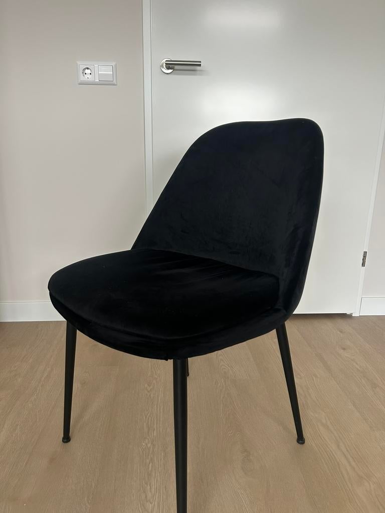 Eetkamerstoelen 4 stuks zwart velvet Woood model: Fay, Ophalen, Zwart, Zo goed als nieuw, Vier