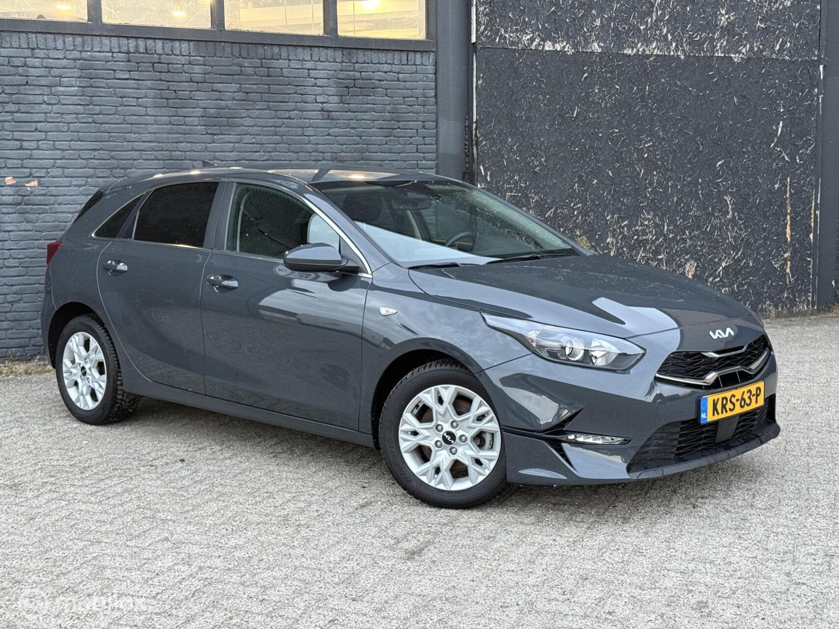 Kia Ceed 1.5 T-GDi DynamicLine, Dealer onderhouden, Stof, Gebruikt, Euro 6