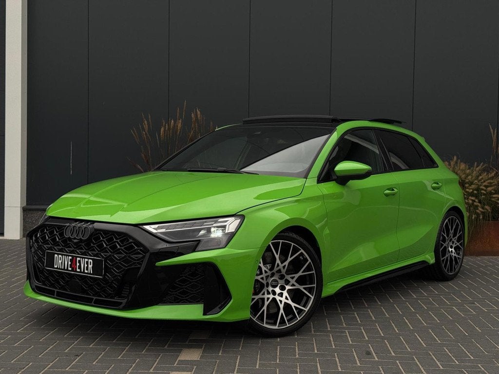 Audi A3 Sportback 2.5 TFSI RS 3 quattro | Pano | HUD | Hulk, Auto's, Automaat, Zwart, RS3, Met garantie (alle)