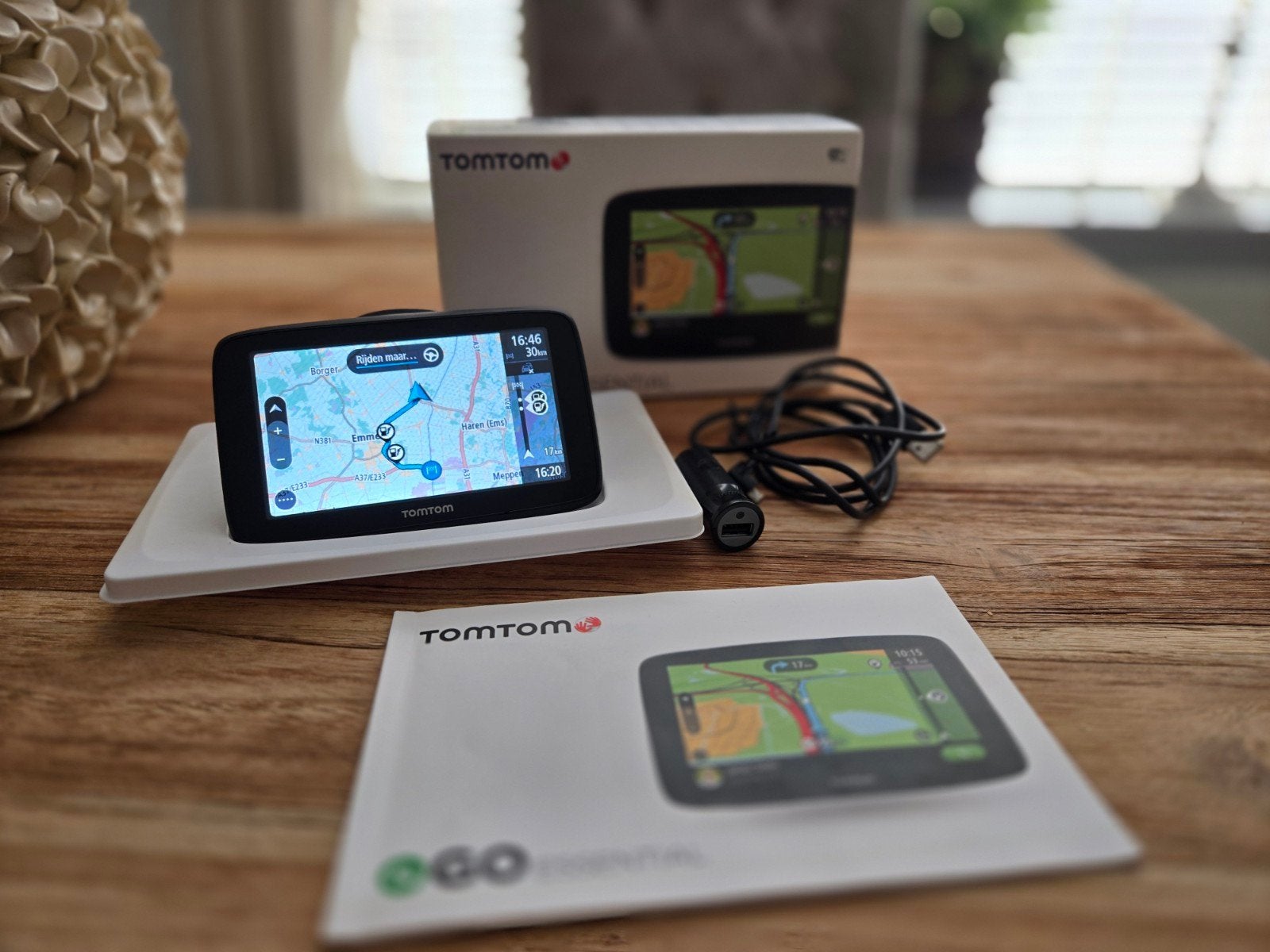 Navigatie TomTom GO Essential 5" Bluetooth WiFi - up to date, Auto diversen, Ophalen of Verzenden
