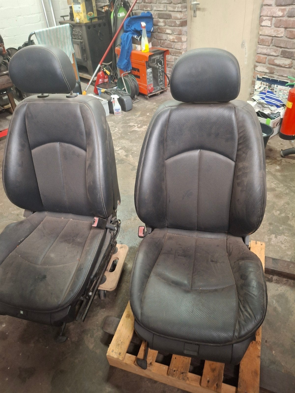 Lederen voorstoelen voor Mercedes-Benz C-Klasse W203, Auto-onderdelen, Ophalen, Gebruikt, Mercedes-Benz