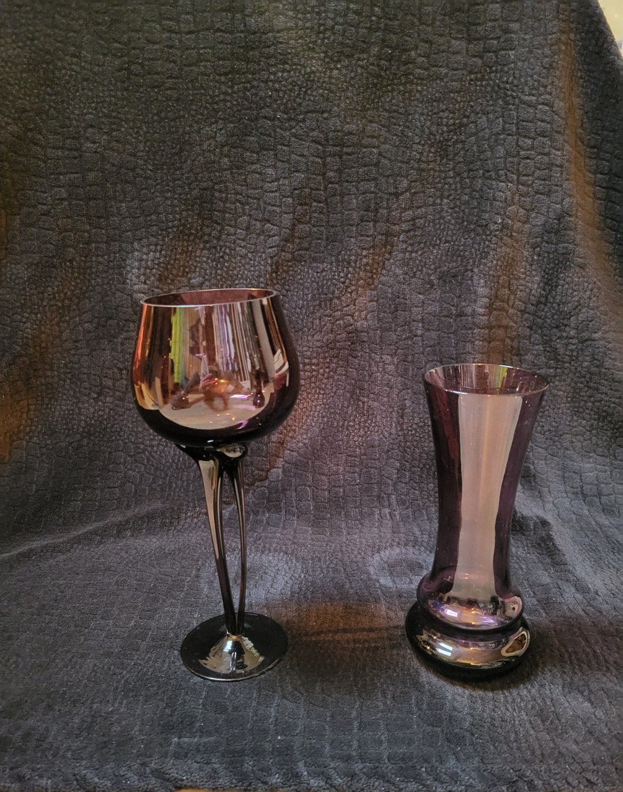 Set van vaasje en hoog decoratie glas  - aubergine kleur, Huis en Inrichting, Woonaccessoires | Vazen, Ophalen, Zo goed als nieuw