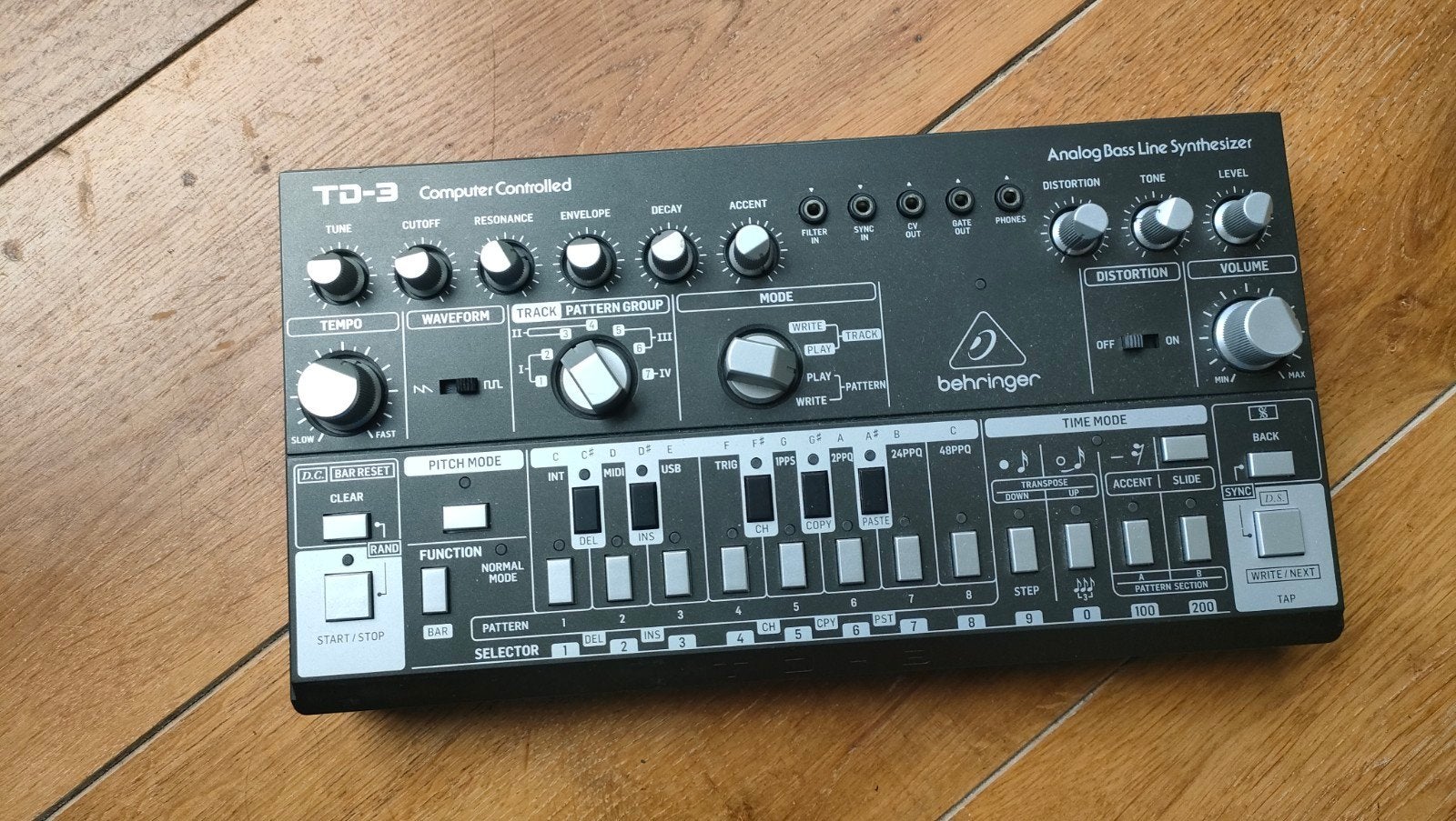 Behringer td 3, Muziek en Instrumenten, Ophalen of Verzenden, Zo goed als nieuw, Overige aantallen, Overige merken