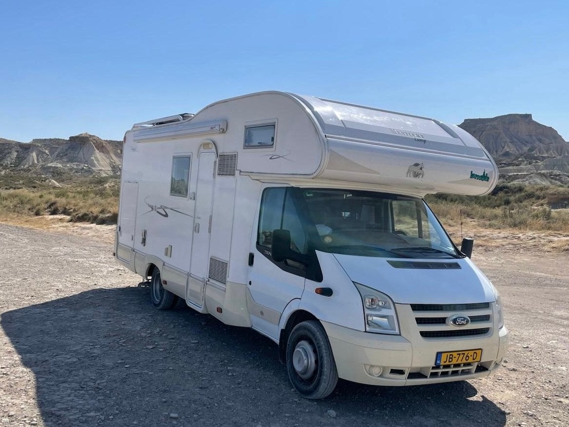 Ford Rimor Kentucky: Off-grid avontuur met veel ruimte, Caravans en Kamperen, Campers, Chemisch toilet, Alkoof, Koelkast, Ford