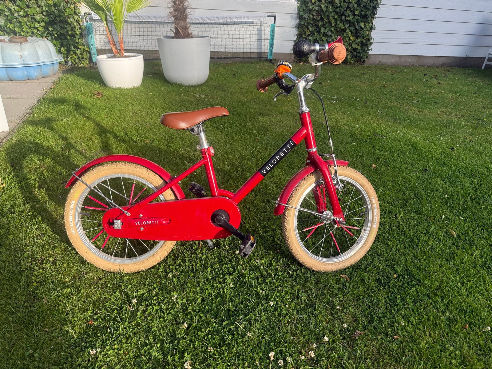 Veloretti kinderfiets 16 inch rood, Ophalen, Gebruikt, Terugtraprem, 16 tot 20 inch