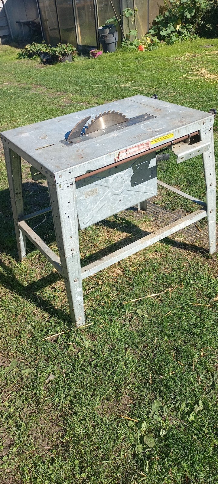Goed werkende Zaagtafel - 9cm zaagdiepte, 45 graden, Ophalen, Gebruikt, Cirkelzaag, 70 mm of meer