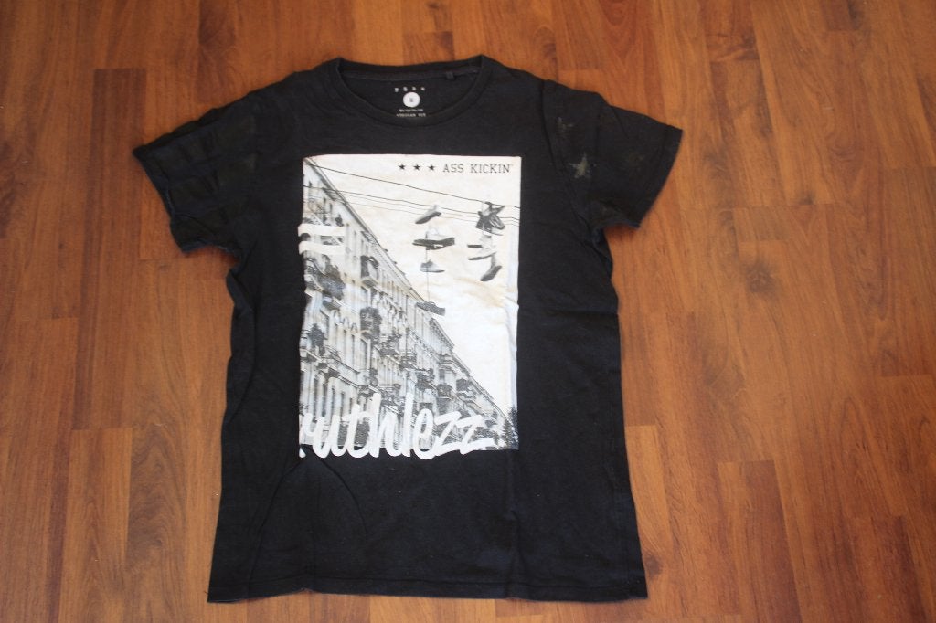 t-shirt zwart ass kickin, Ophalen of Verzenden, Gedragen, Maat 48/50 (M), Zwart
