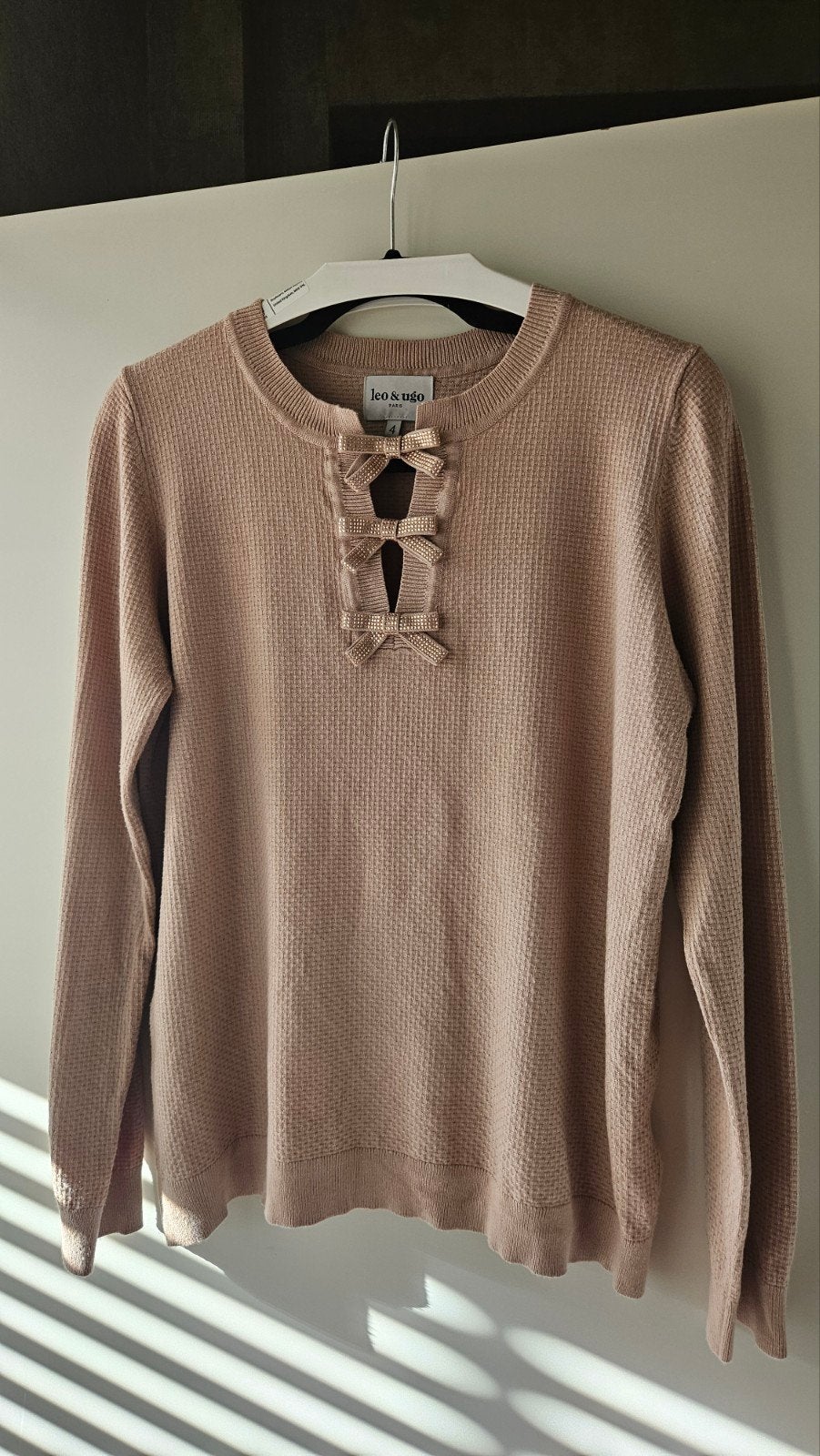 Nieuw!! prachtige Leo & Ugo trui. mt. 4, Kleding | Dames, Truien en Vesten, Overige kleuren, Maat 42/44 (L), Nieuw, Ophalen of Verzenden