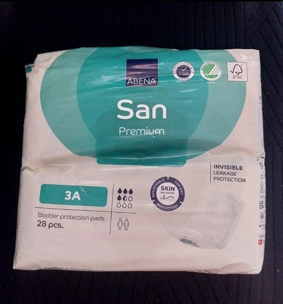 Brand new bladder protection pads, Verzamelen, Kleding en Patronen, Ophalen of Verzenden, Nieuw, Shirt