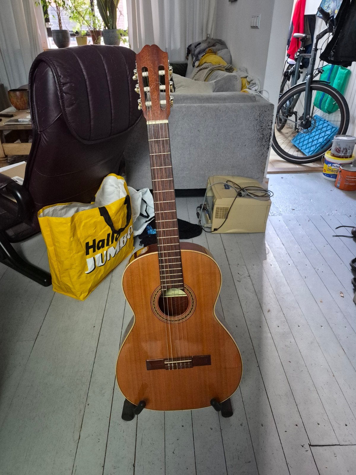 Juan Salvador Modelo 2 gitaarset. Ongebruikt 24 jaar oud., Ophalen, Zo goed als nieuw, Klassieke of Spaanse gitaar