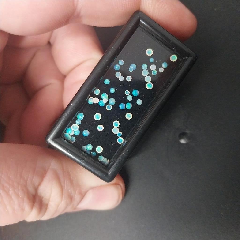 Lot met kleine Australische opaal cabochons, Ophalen of Verzenden