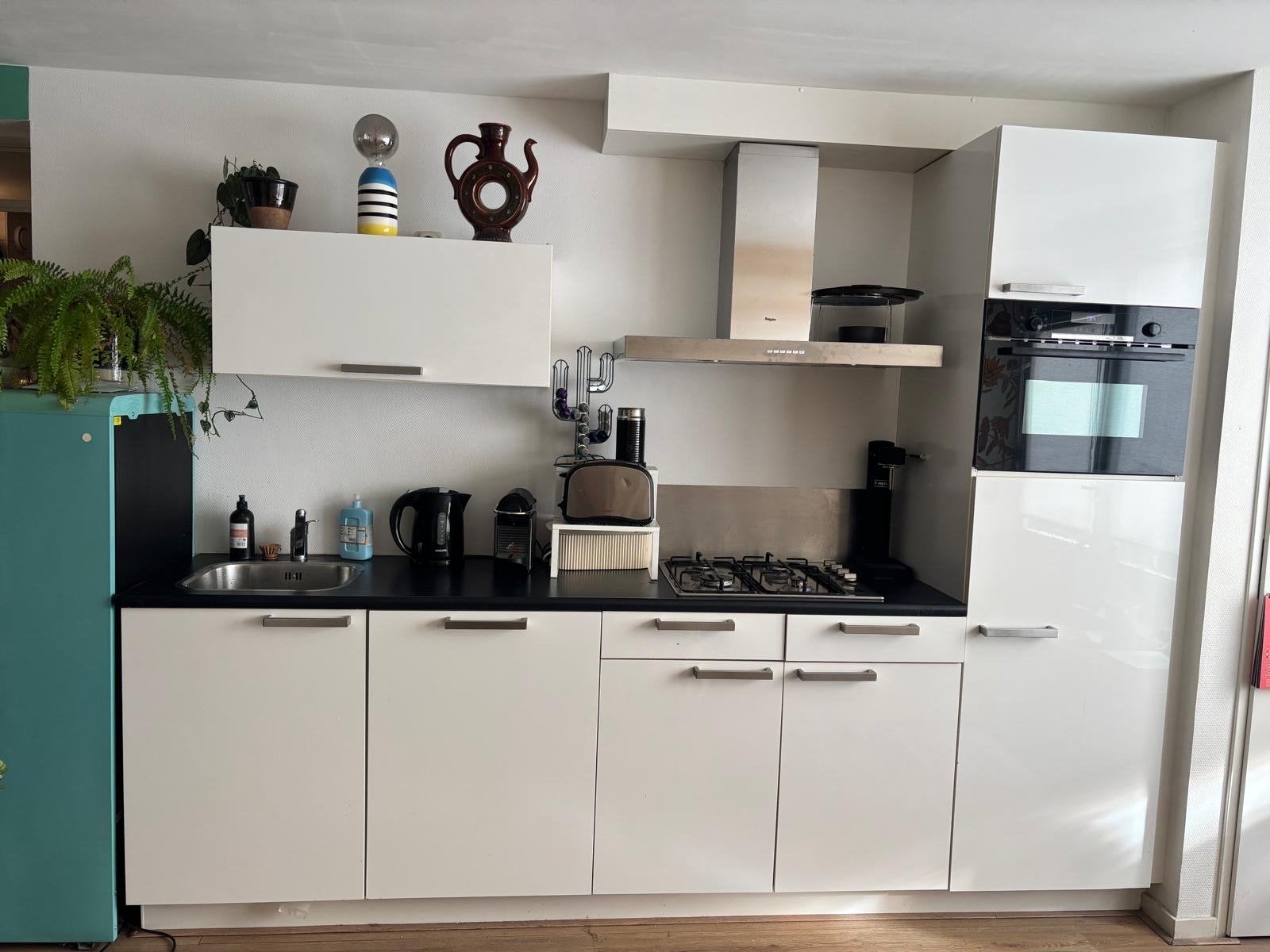 Gratis keuken met inbouwapparatuur - zelf demonteren, Ophalen, Gebruikt, Wit, Enkelwandige keuken