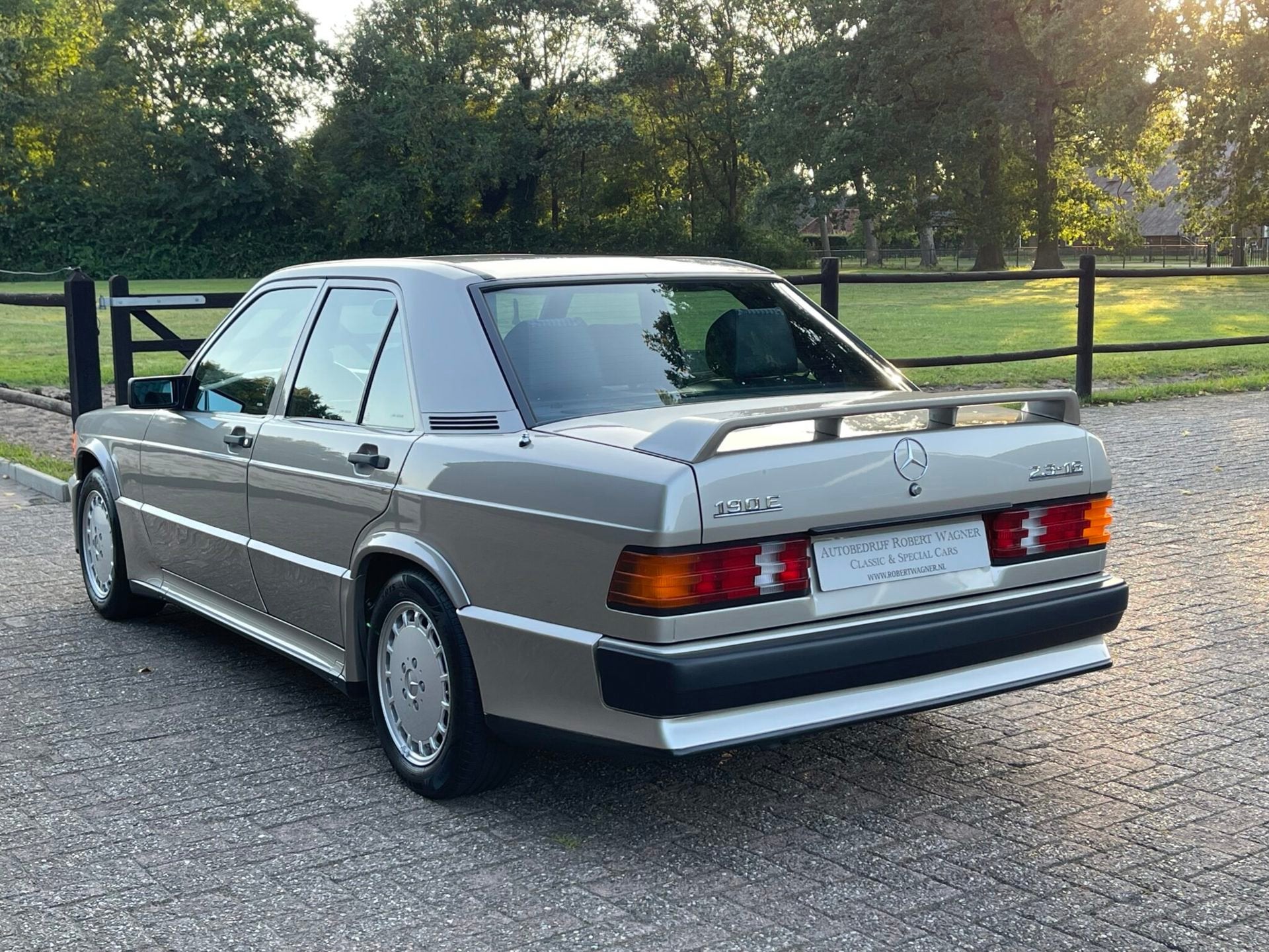Mercedes-Benz 190-serie 2.3-16 in zeer mooie staat, foto 7