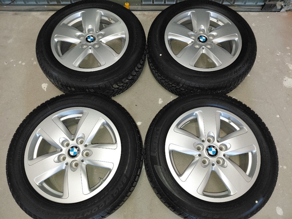 Nieuwe 16 inch velgen met winterbanden BMW 1-serie F40, Auto-onderdelen, Banden en Velgen, Ophalen, 16 inch, Banden en Velgen
