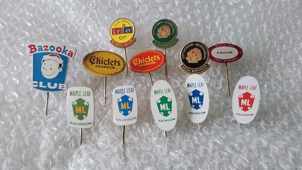 12 verschillende speldjes Kougom, Verzamelen, Ophalen of Verzenden, Zo goed als nieuw, Overige onderwerpen