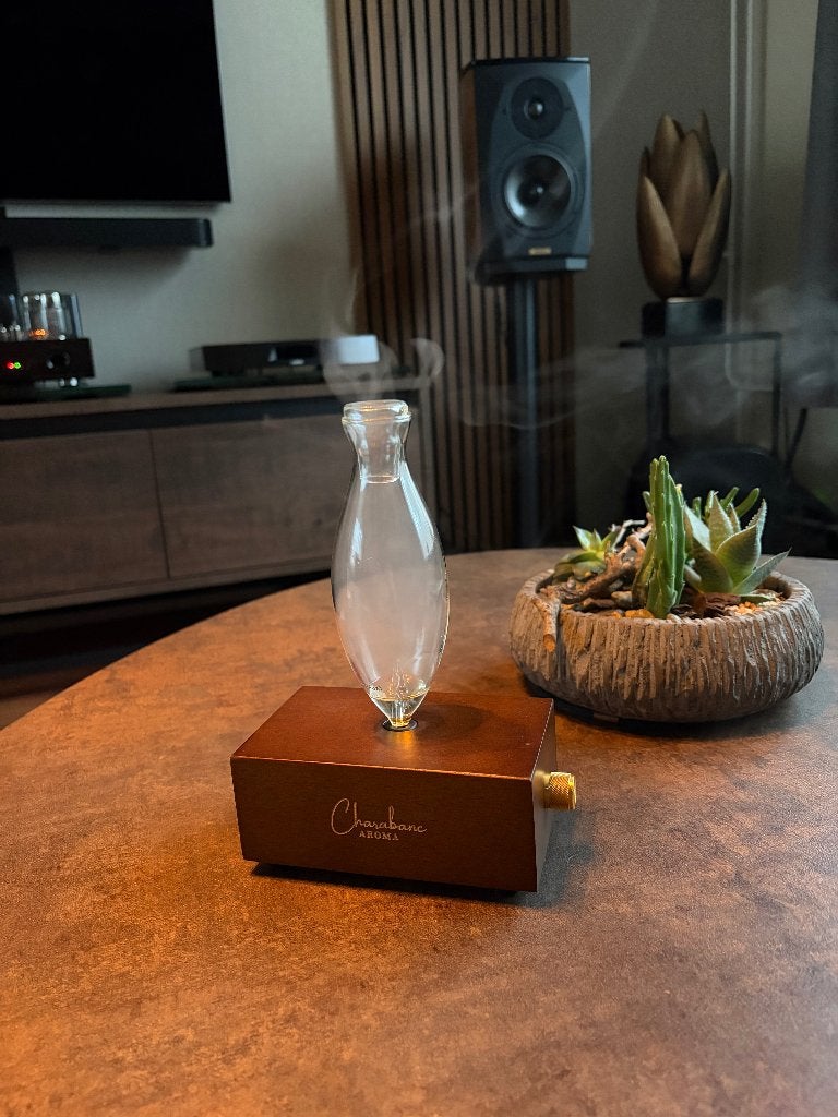 Draadloze Aroma diffuser + 4 x 30ml olie Charabanc, Ophalen of Verzenden, Zo goed als nieuw, Overige