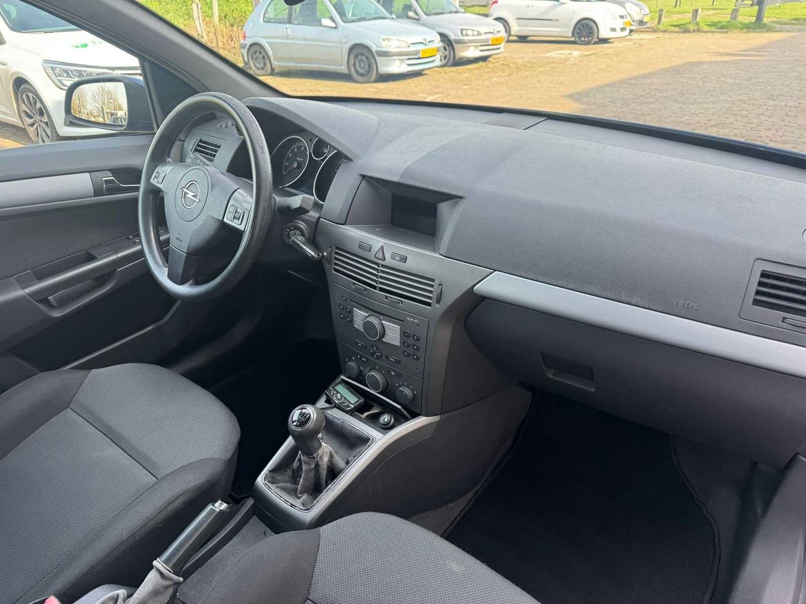 2004 Opel Astra 1.4 Cool Enjoy 93-PL-BT, Auto's, Voorwielaandrijving, 15 km/l, Gebruikt, 4 cilinders