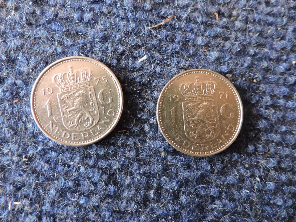 2 Gulden  munten 1971 en 1973, Postzegels en Munten, Ophalen of Verzenden, Koningin Juliana, 1 gulden, Losse munt