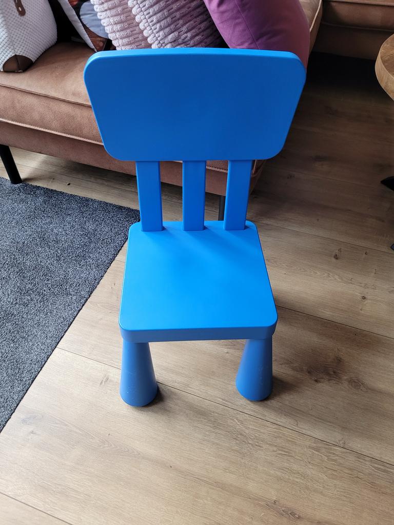 Blauw kinderstoeltje voor peuters, Kinderen en Baby's, Kinderkamer | Tafels en Stoelen, Ophalen of Verzenden, Gebruikt, Stoel(en)