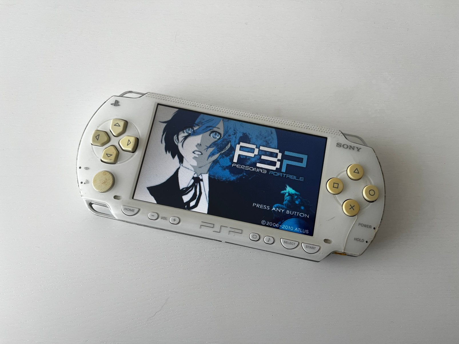 PSP met 32Gb, Spelcomputers en Games, Spelcomputers | Sony PSP, Met games, Wit, Refurbished, Ophalen of Verzenden