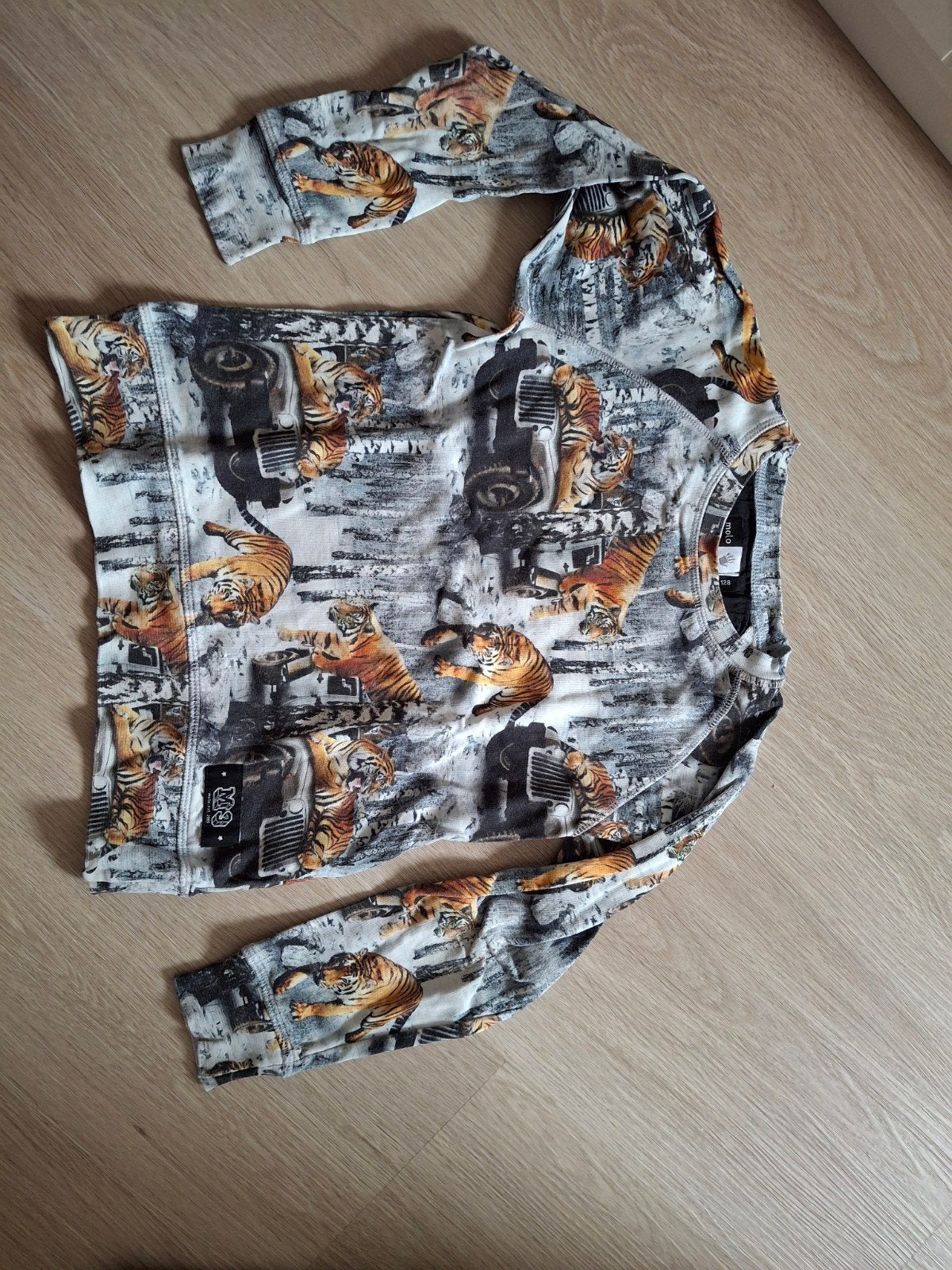 Leuke trui Molo tijgers maat 128, Gebruikt, Molo, Trui of Vest, Ophalen of Verzenden