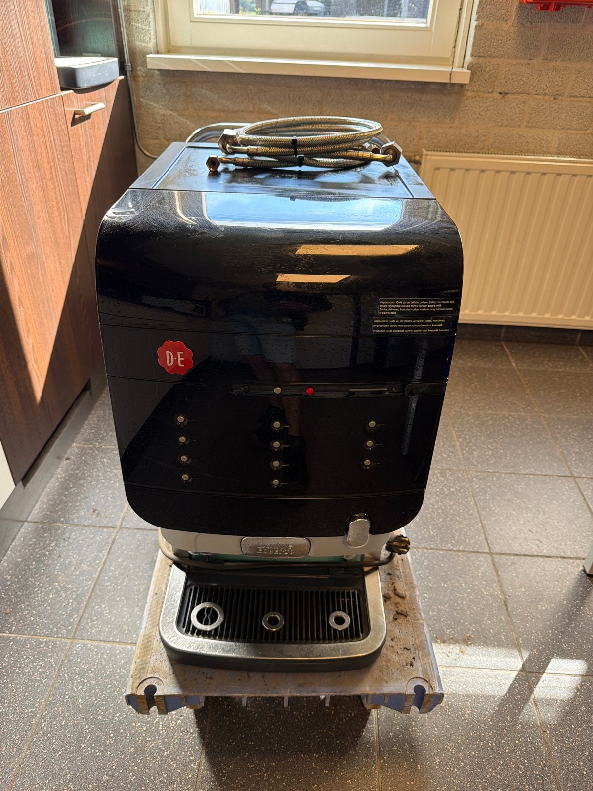 Douwe Egberts Professionele Koffieautomaat - Gebruikt, Witgoed en Apparatuur, Ophalen, Gebruikt, Overige typen, 10 kopjes of meer