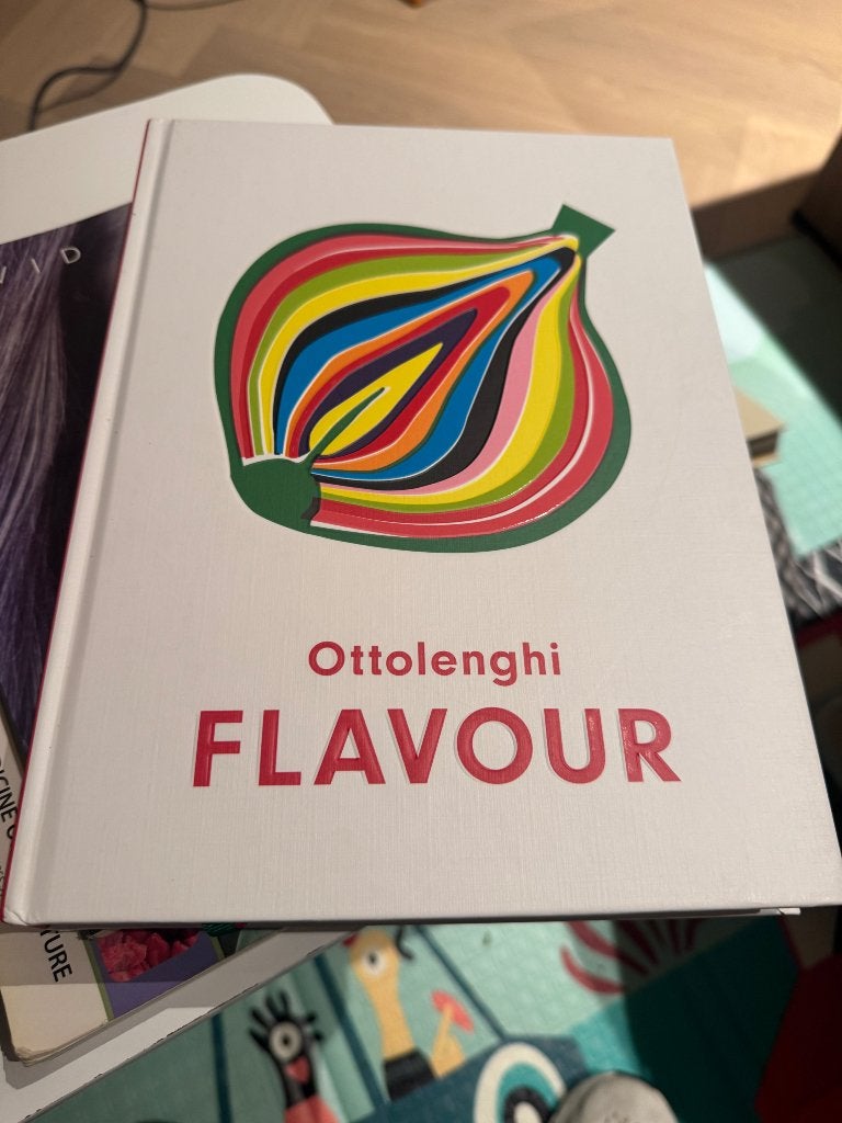 kookboek ottolenghi Flavour, Boeken, Ophalen of Verzenden, Zo goed als nieuw
