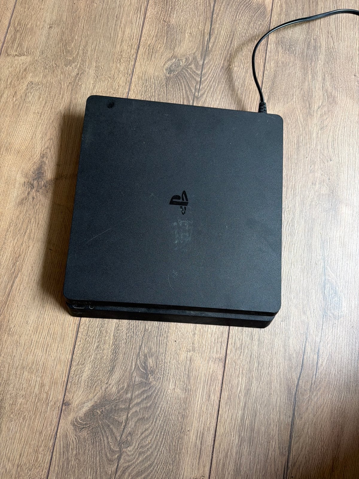 PlayStation 4 Slim - Gebruikt, Ophalen, Zonder controller, Slim, 500 GB