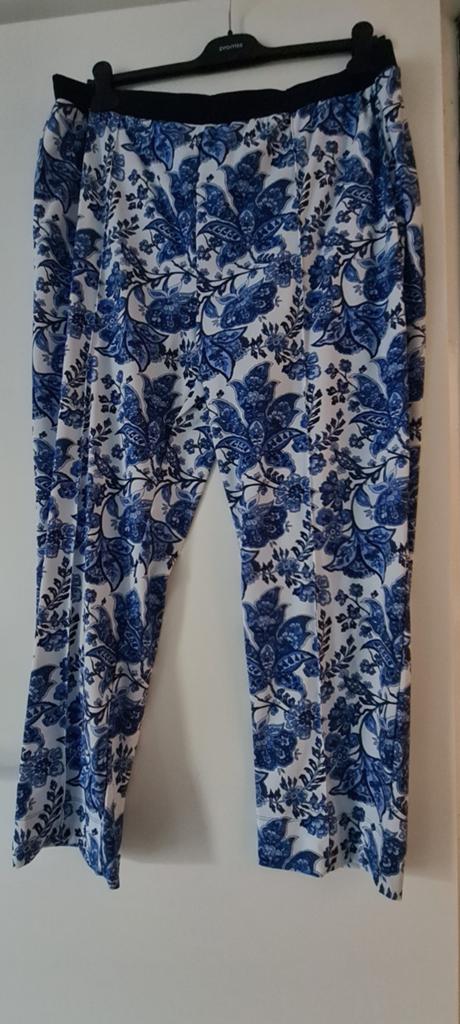 Plus Basics broek delfsblauw maat 54 ( +Basics ), Kleding | Dames, Grote Maten, Ophalen of Verzenden, Zo goed als nieuw, Broek of Spijkerbroek