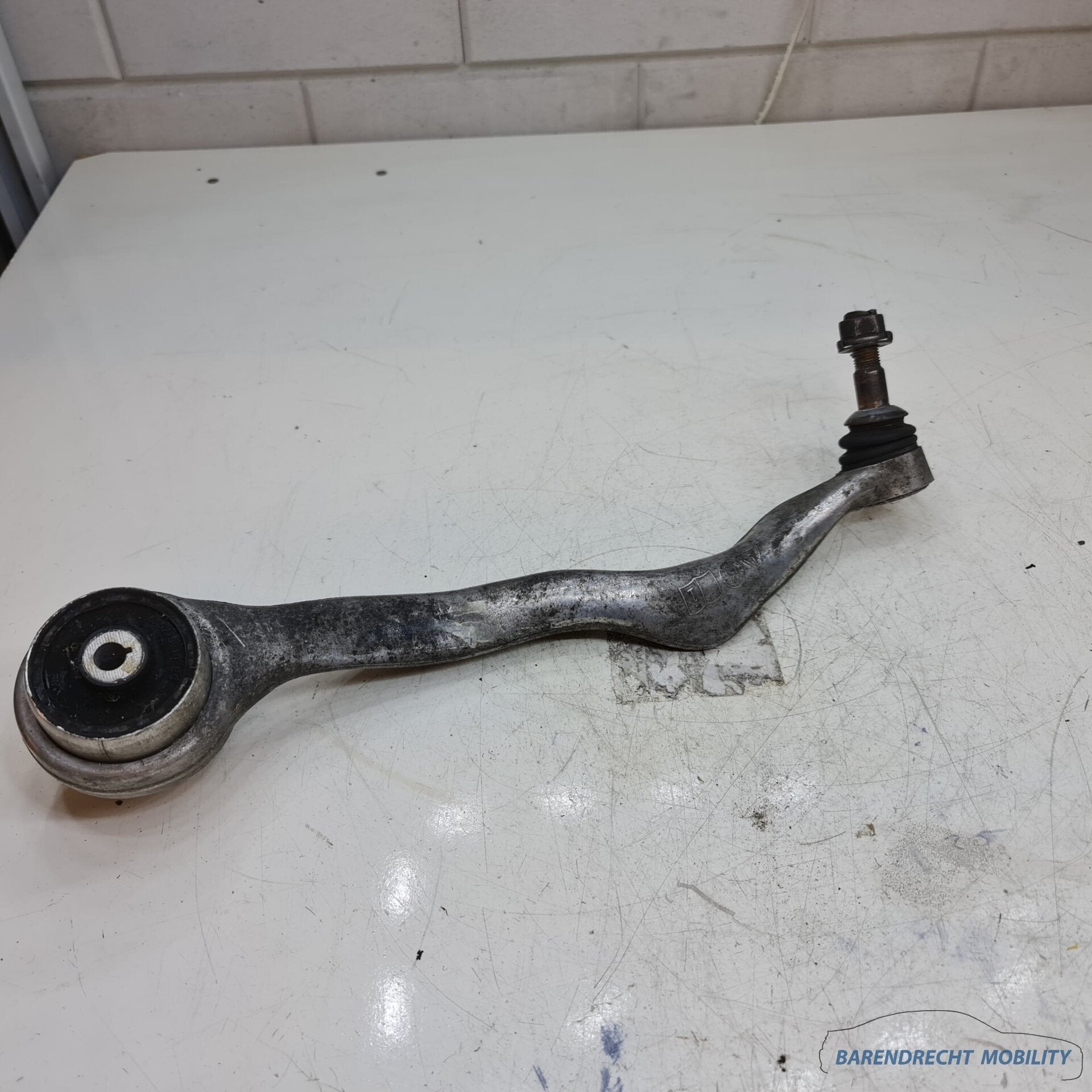BMW 1 2 3 4 serie draagarm draag arm 685574301 rechts passag, Petuelring 130
80788  Munich, DE, Gebruikt, Info@bmw.de, Ophalen of Verzenden