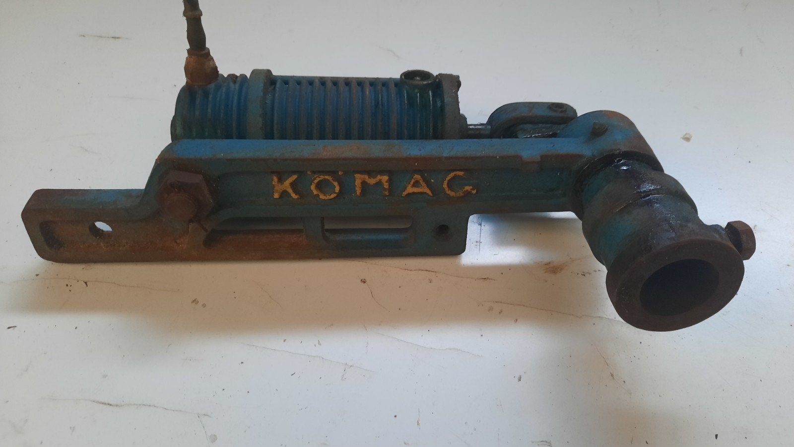 Komag compressor voor op aftakas, Ophalen