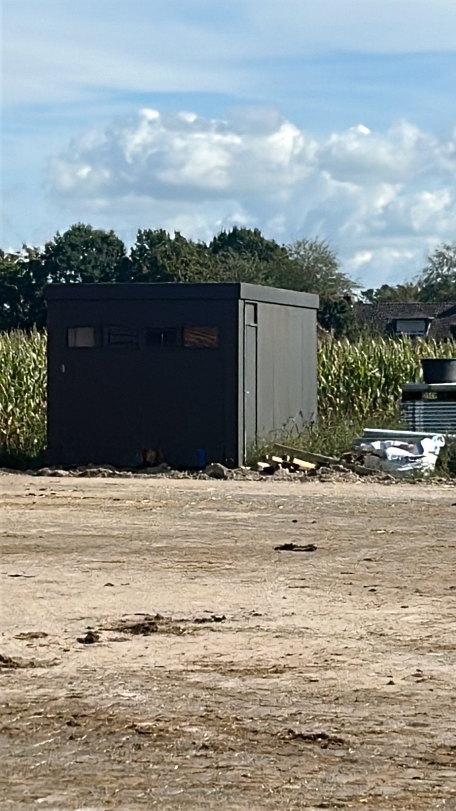 (Onderstel voor ) bouwkeet., Ophalen, Gebruikt