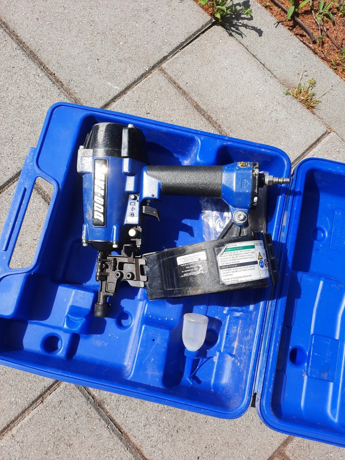 Te koop aangeboden: een gebruikte Duo-Fast CNP-50 tacker, co, Ophalen, Gebruikt