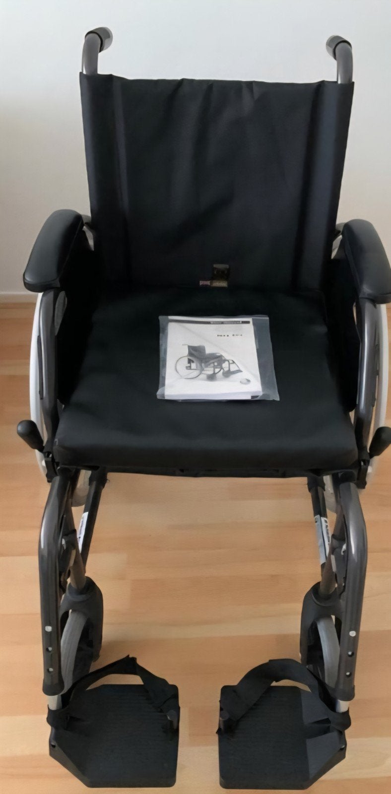 Nieuwe lichtgewicht  rolstoel, Diversen, Rolstoelen, Ophalen, Inklapbaar, Duwrolstoel