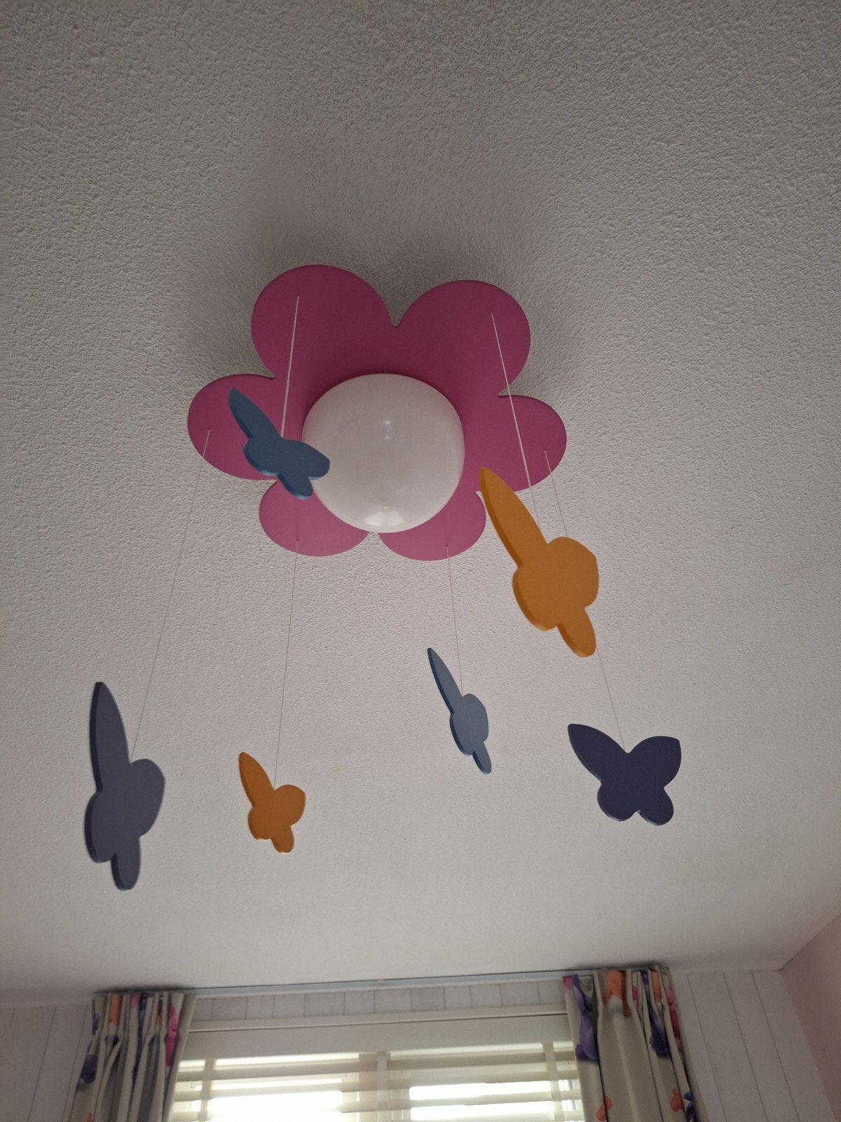 Leuke kinderlamp bloem met vlinders, Roze, Ophalen, Zo goed als nieuw, Lamp