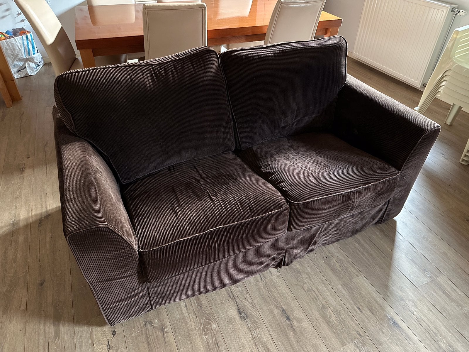 Tweezits bank bruin ribstof, Huis en Inrichting, Banken | Bankstellen, Ophalen, Gebruikt, 150 tot 200 cm, Tweepersoons