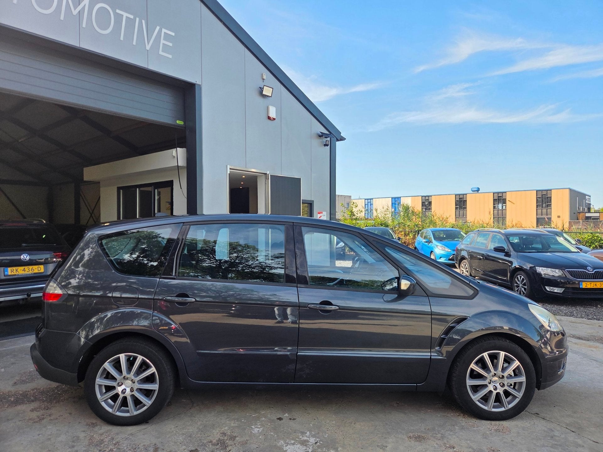 Ford S-Max 2.3-16V 7 Pers | PANO | Navi | Stoelverw. |, Auto's, Ford, Stof, Zwart, 4 cilinders, 2261 cc