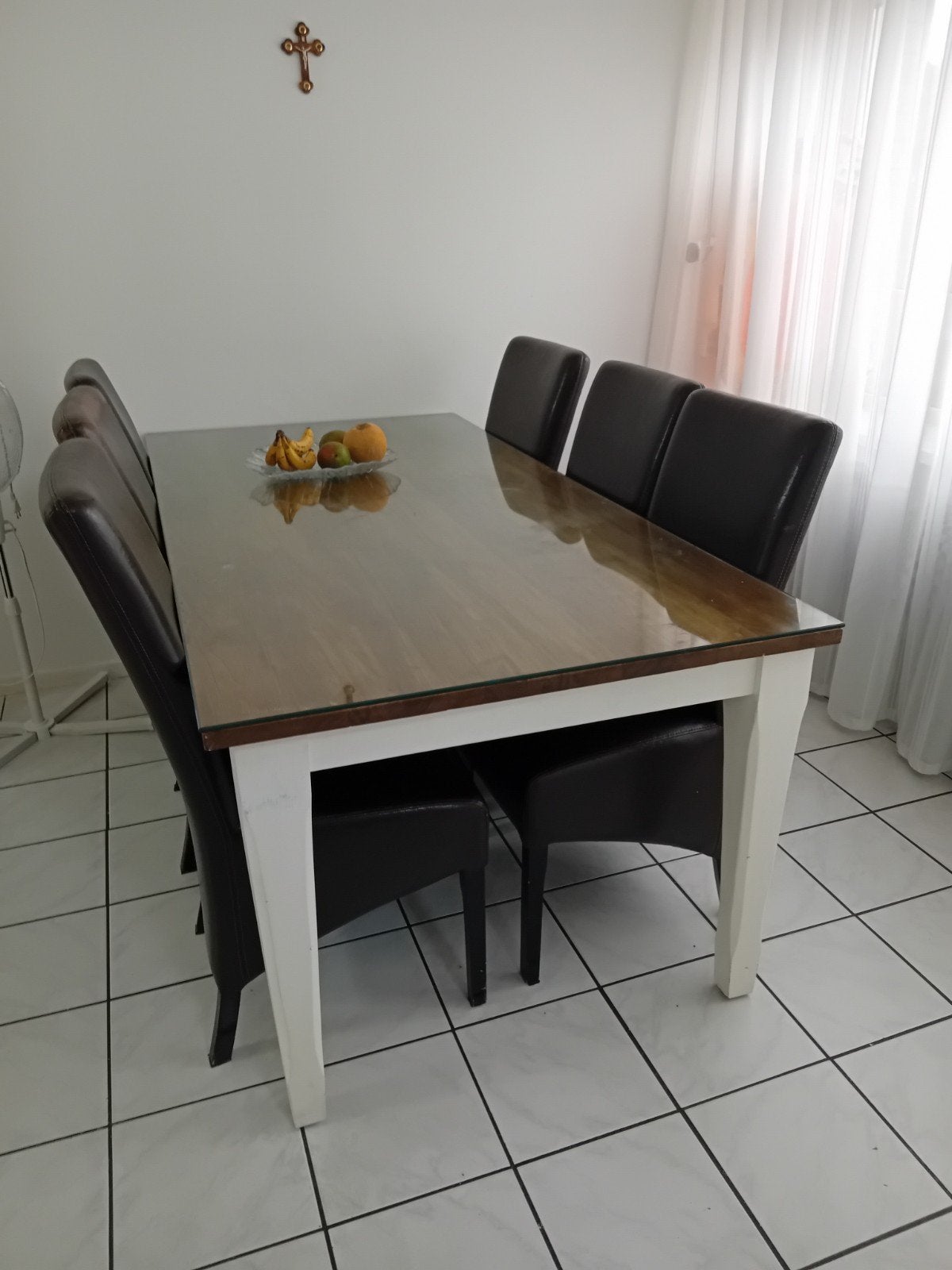 Eettafel met glasplaat, Huis en Inrichting, Ophalen of Verzenden, 4 tot 6 stoelen