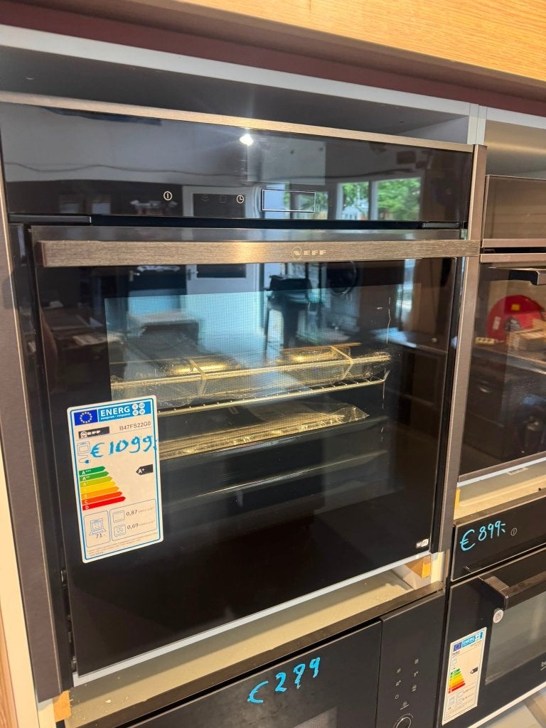 Neff B47FS22G0 combi-stoom oven NIEUW, Witgoed en Apparatuur, Ovens, Hete lucht, Nieuw, Ophalen of Verzenden, Combi-oven