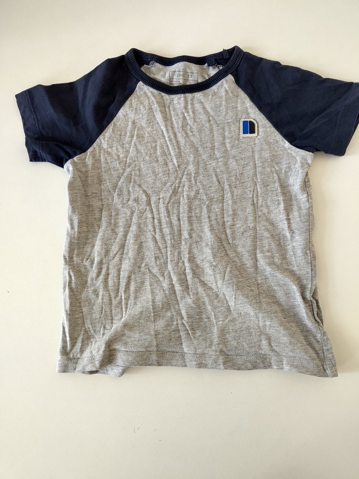 T-shirt maat 122, Kinderen en Baby's, Kinderkleding | Maat 122, Ophalen of Verzenden, Zo goed als nieuw, Meisje, Broek